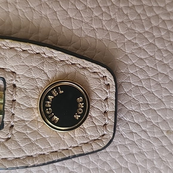 Michael Kors Beige Crossbody Bag - Picture 6 of 11
